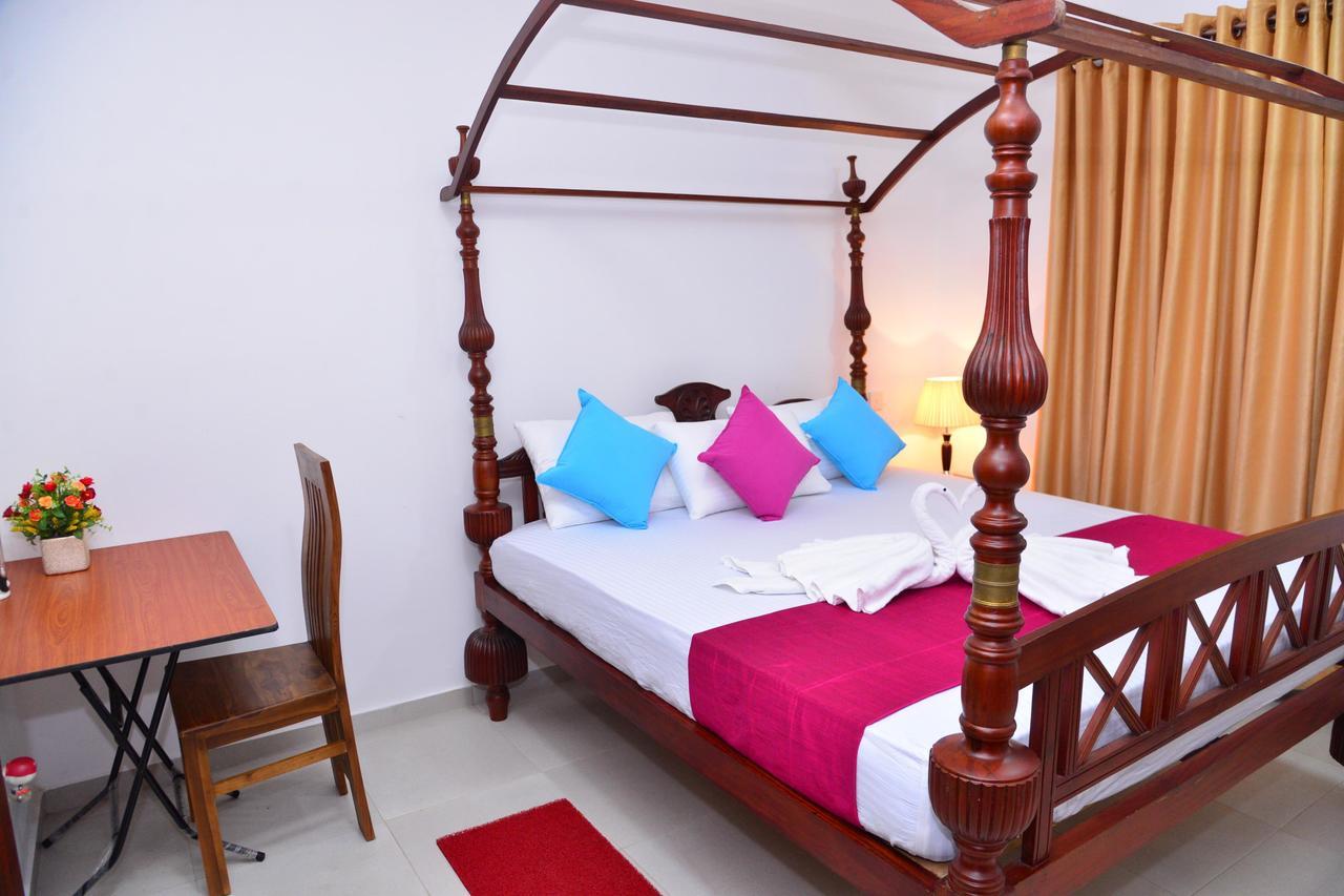 Sunshine Greens Bed & Breakfast Hikkaduwa Exterior photo