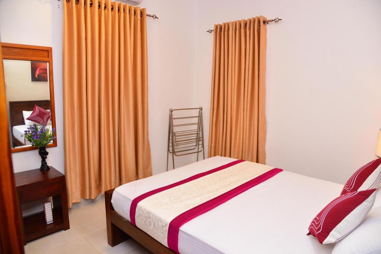 Sunshine Greens Bed & Breakfast Hikkaduwa Exterior photo