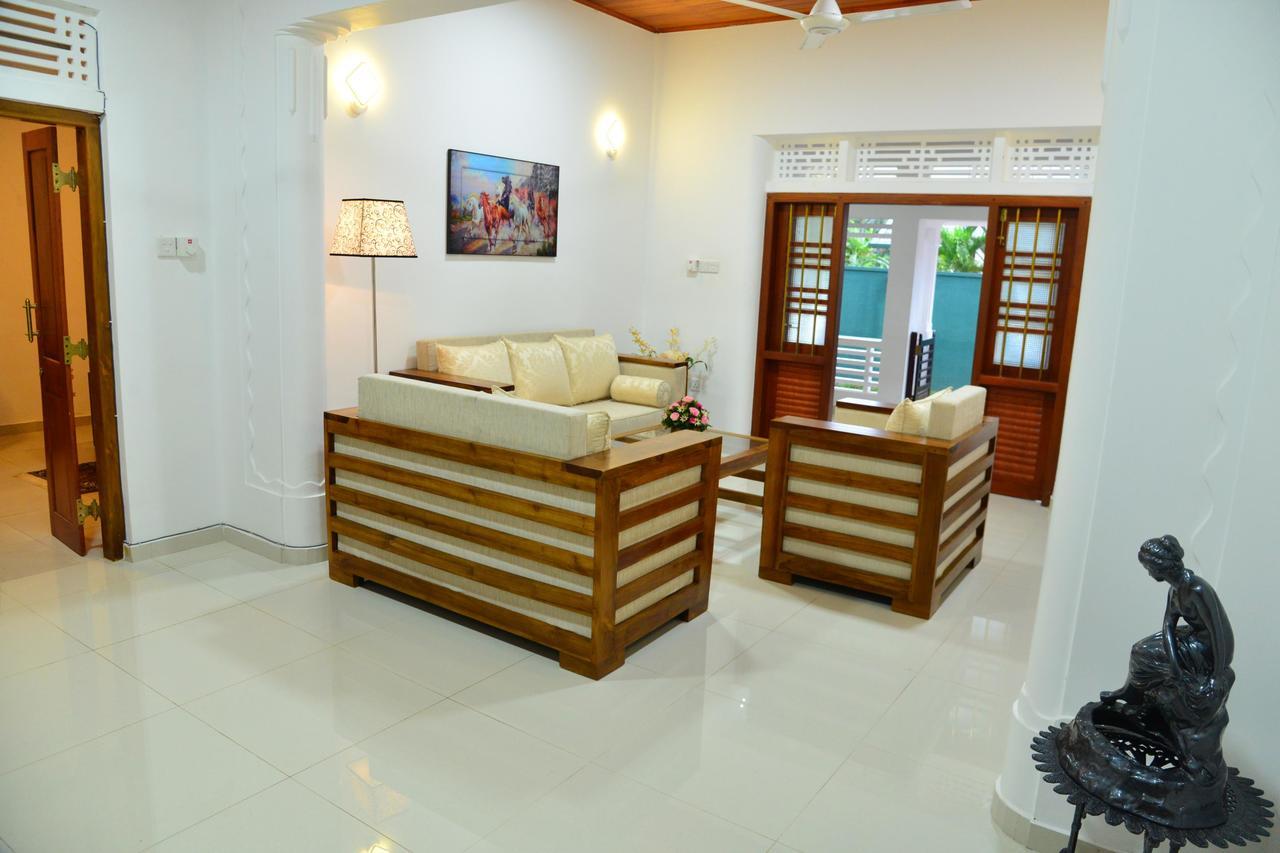 Sunshine Greens Bed & Breakfast Hikkaduwa Exterior photo