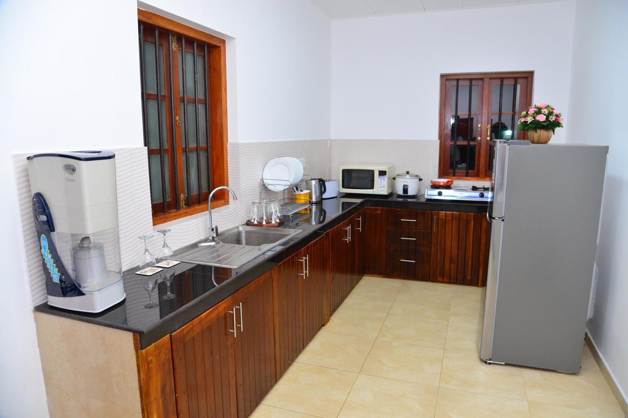Sunshine Greens Bed & Breakfast Hikkaduwa Exterior photo