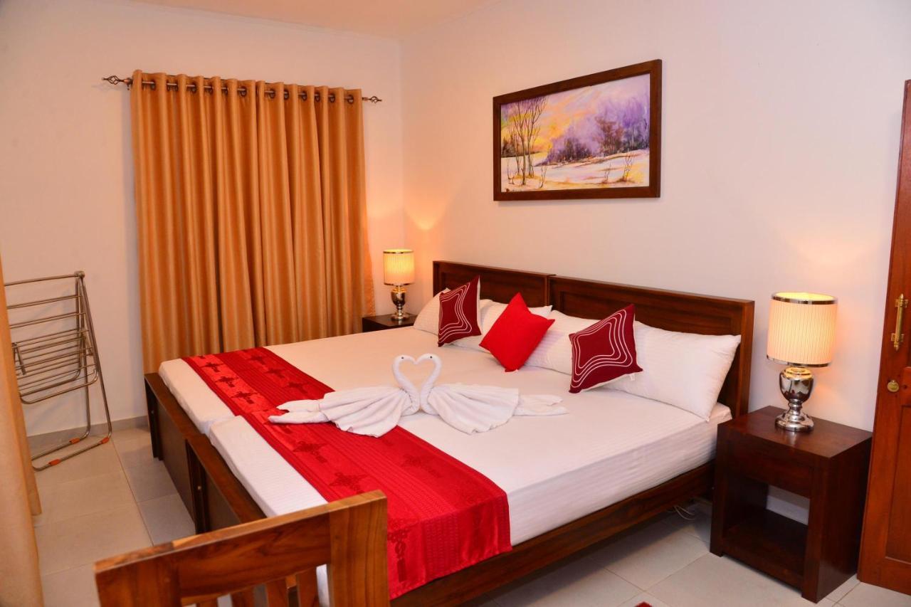 Sunshine Greens Bed & Breakfast Hikkaduwa Exterior photo