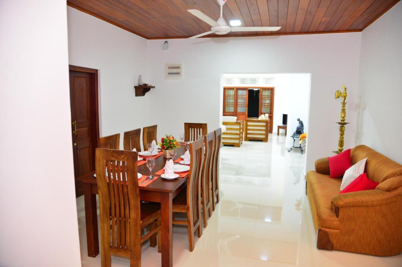 Sunshine Greens Bed & Breakfast Hikkaduwa Exterior photo