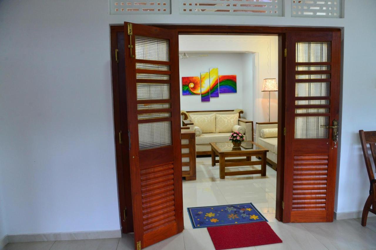 Sunshine Greens Bed & Breakfast Hikkaduwa Exterior photo