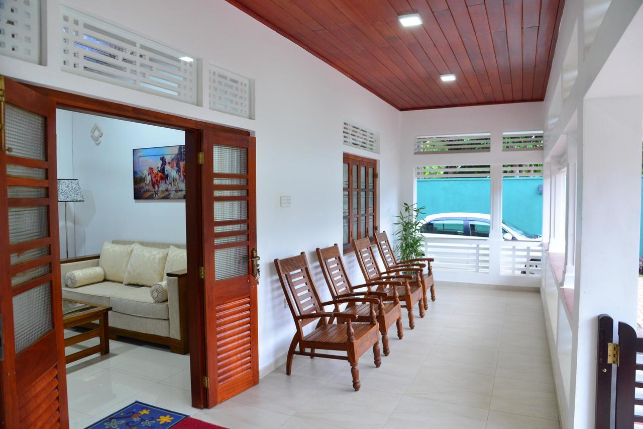 Sunshine Greens Bed & Breakfast Hikkaduwa Exterior photo