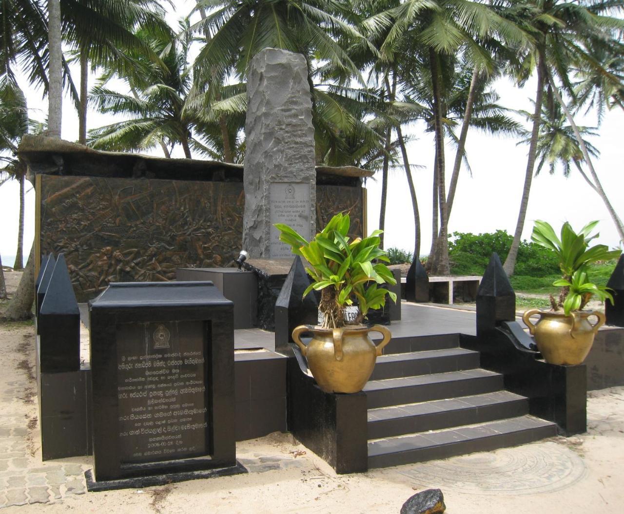 Sunshine Greens Bed & Breakfast Hikkaduwa Exterior photo